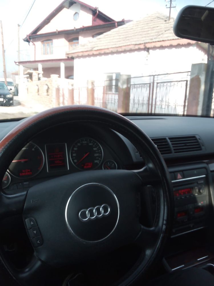 Audi A4 1.9 tdi negru 2005