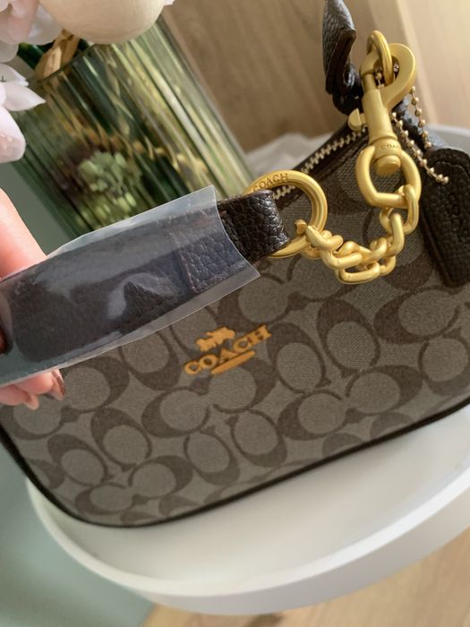 Малка манта Coach