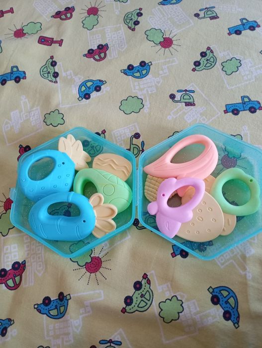 Продам погремушечки-игрушечки,грызунки.торг.доставка.звоните.