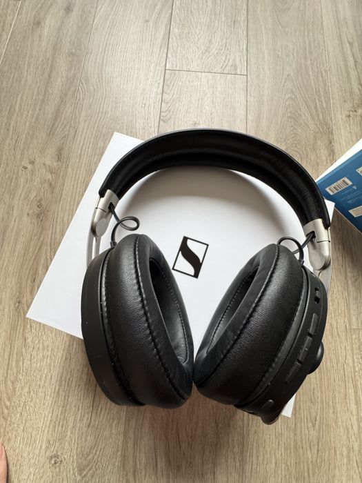 Căști Sennheiser Momentum 3 Wireless