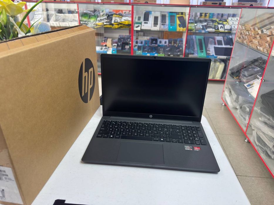 Hp ryzen 7 16/1TB SSD mutloqo yangi noutbuk