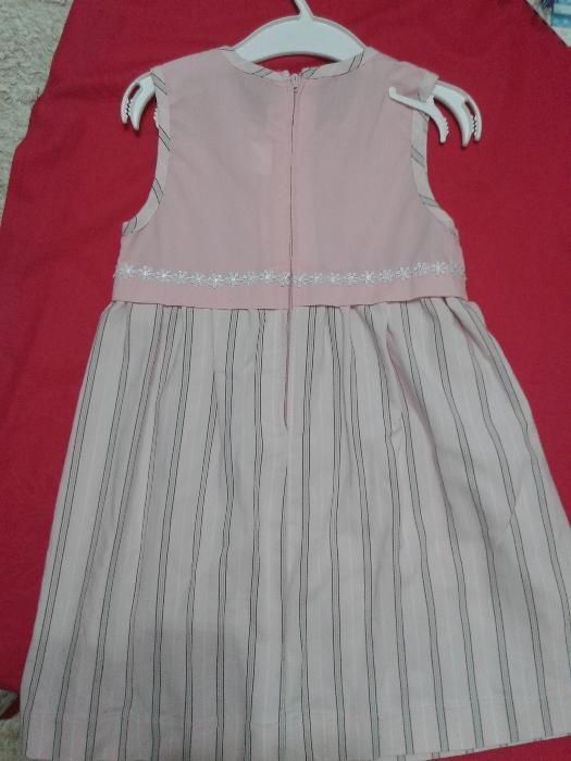 Rochita alba cu buline