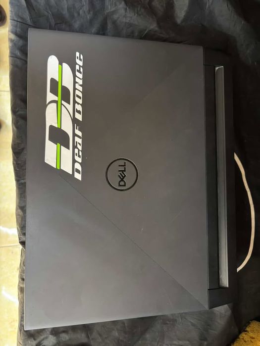 Dell g15 igravoy noutbuk