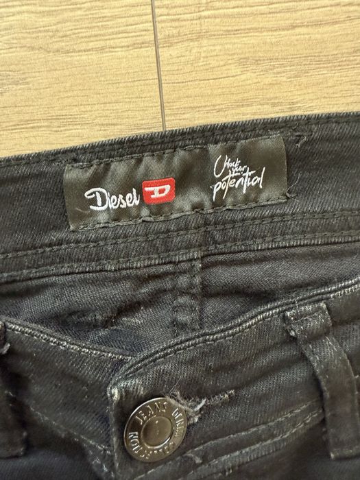 Blugi DIESEL Slim Negru Barbati | Marime 33 x 32 (Talie 82 cm)