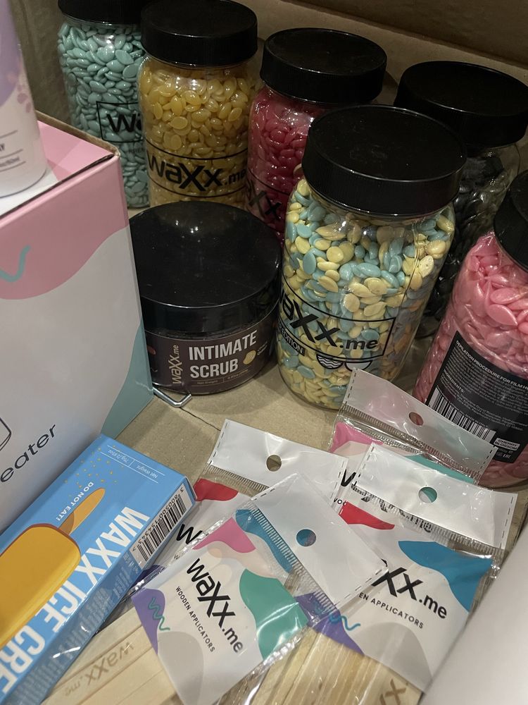 Кола маска Waxx купена преди месец