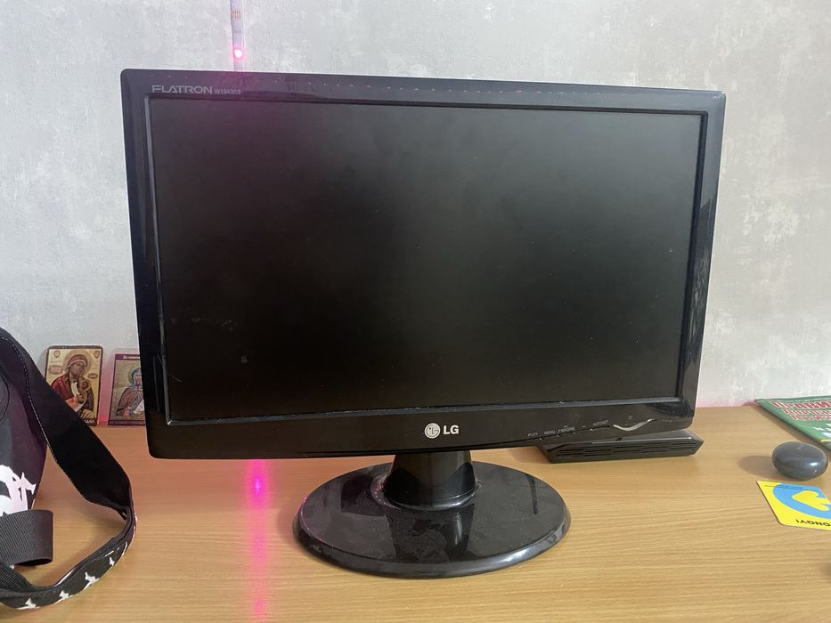 Монитор LG