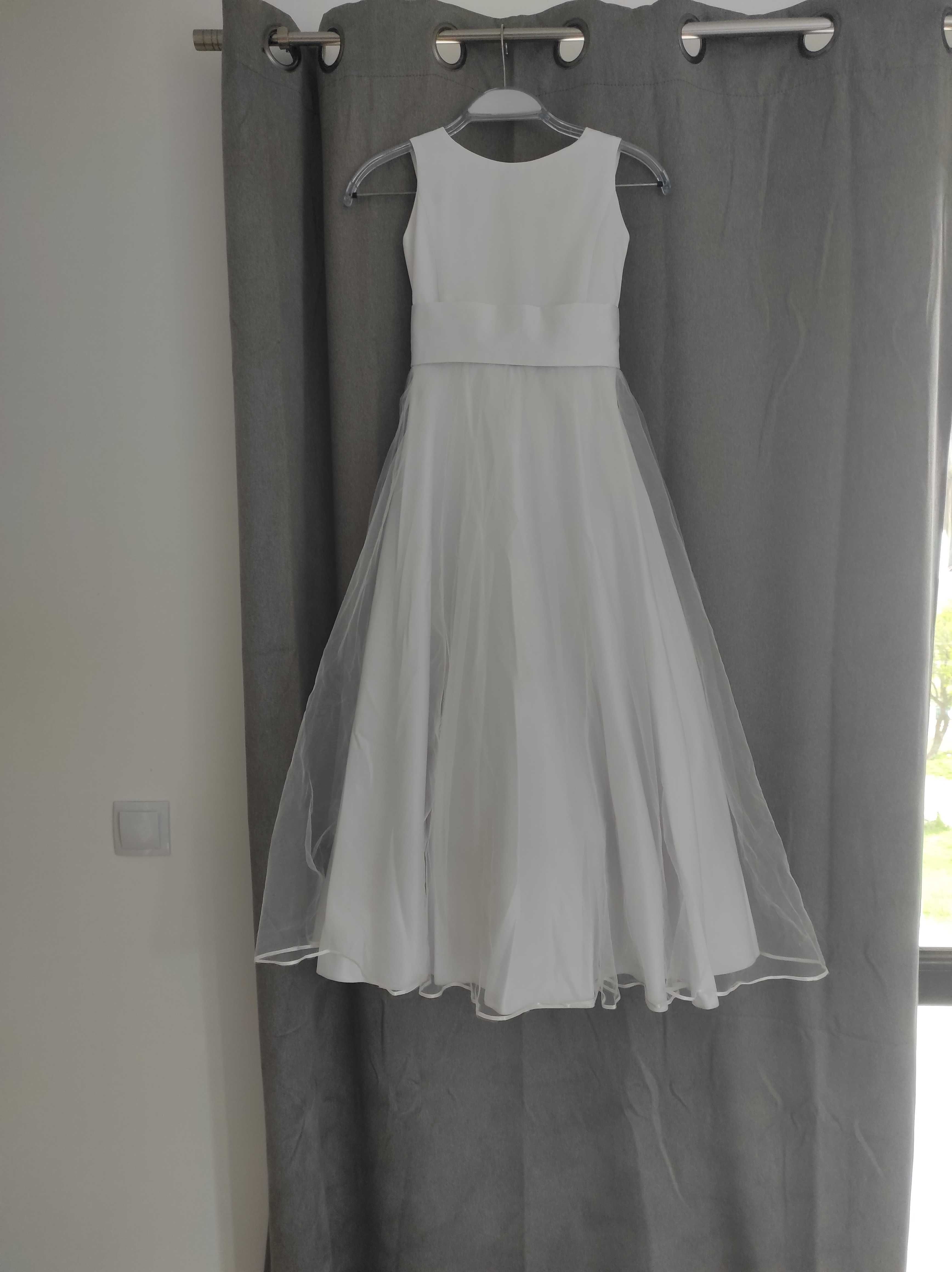 Шаферска рокля в бяло