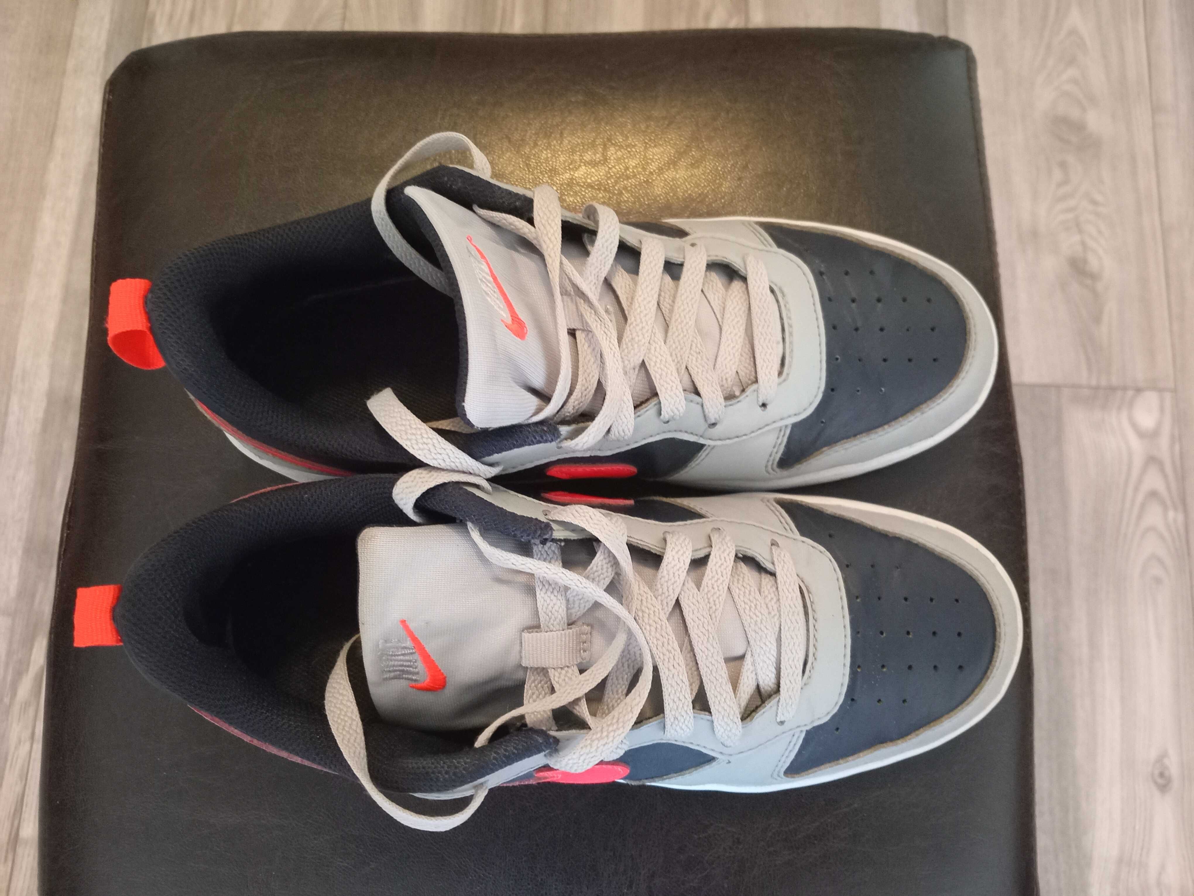 Adidasi Nike unisex in stare foarte buna, marimea 40