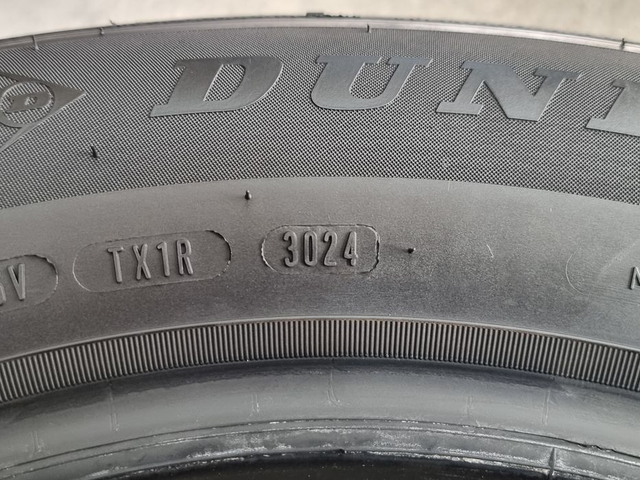 "Dot24" 215/65/16 Dunlop 4Броя: 450лв 6.8мм всесезонни гуми