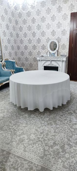 Аренда стол . Круглый стол . Прямоугольный стол .Прокат виставка мебел