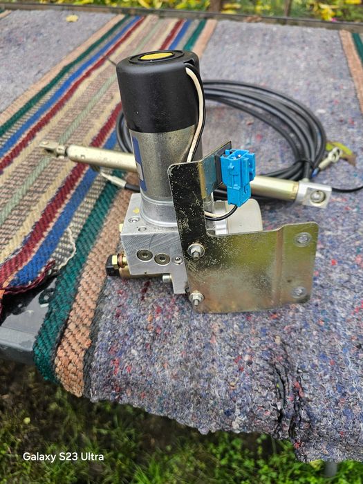 Продавам части за БМВ Е65/66