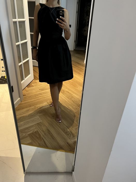 Rochie neagra eleganta