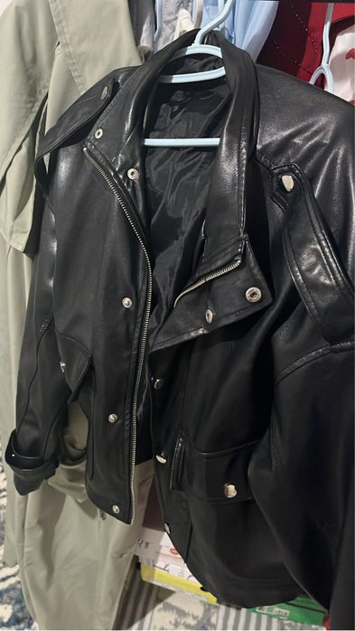 Продам женская одежды