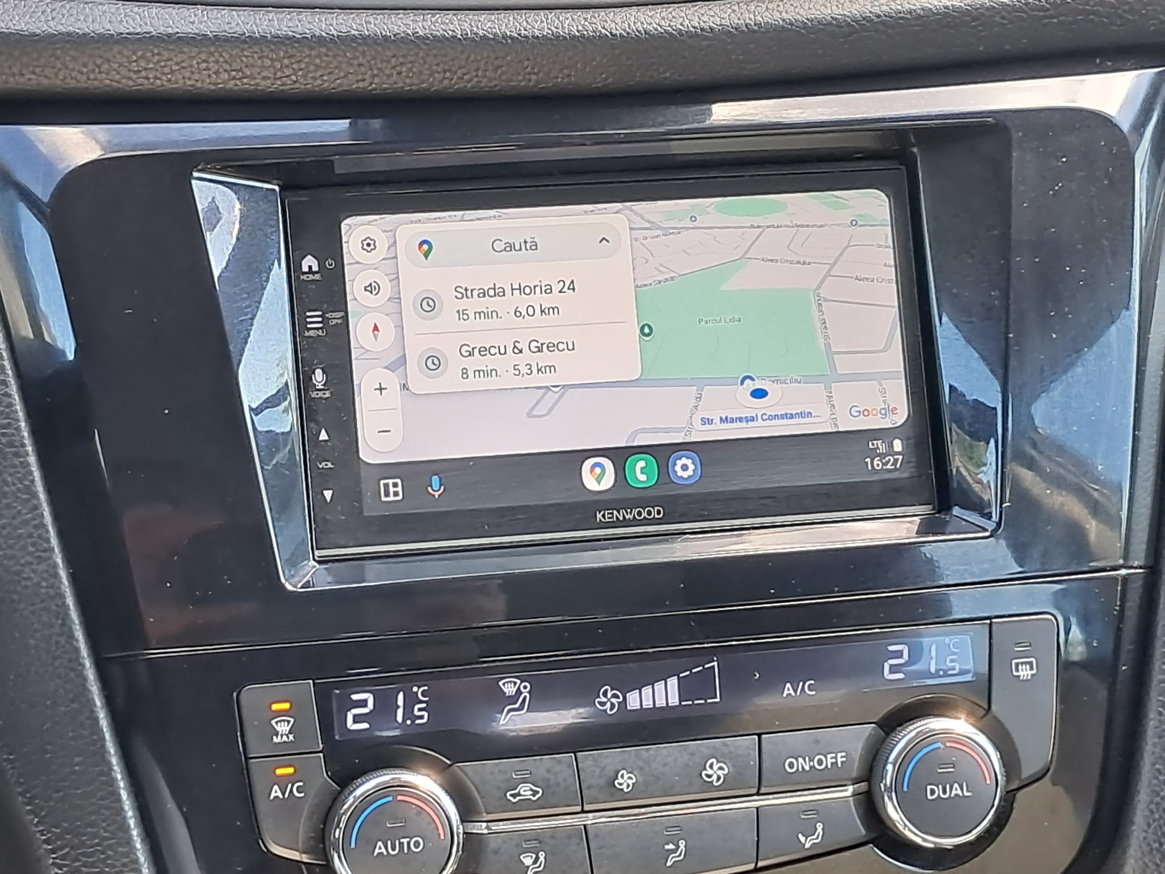 Vand Nisan Qashqai benzina, 1198 cm3, maro metalizat, 114.000km