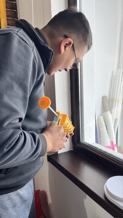 Ремонт пластиковых окон. Регулировка устранение сквозняков