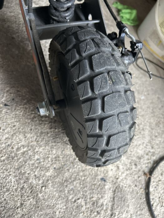 Vand trotineta electrica Kukirin G2 2025