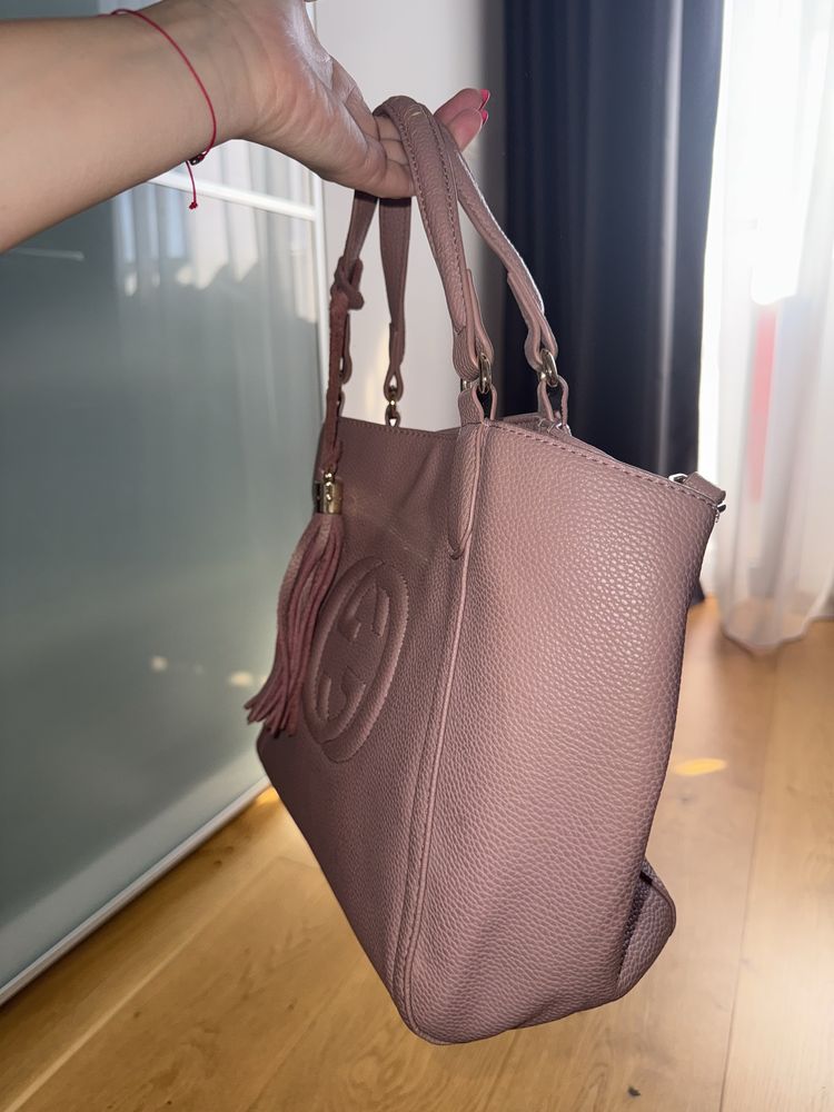 Дамска кожена Чанта Gucci