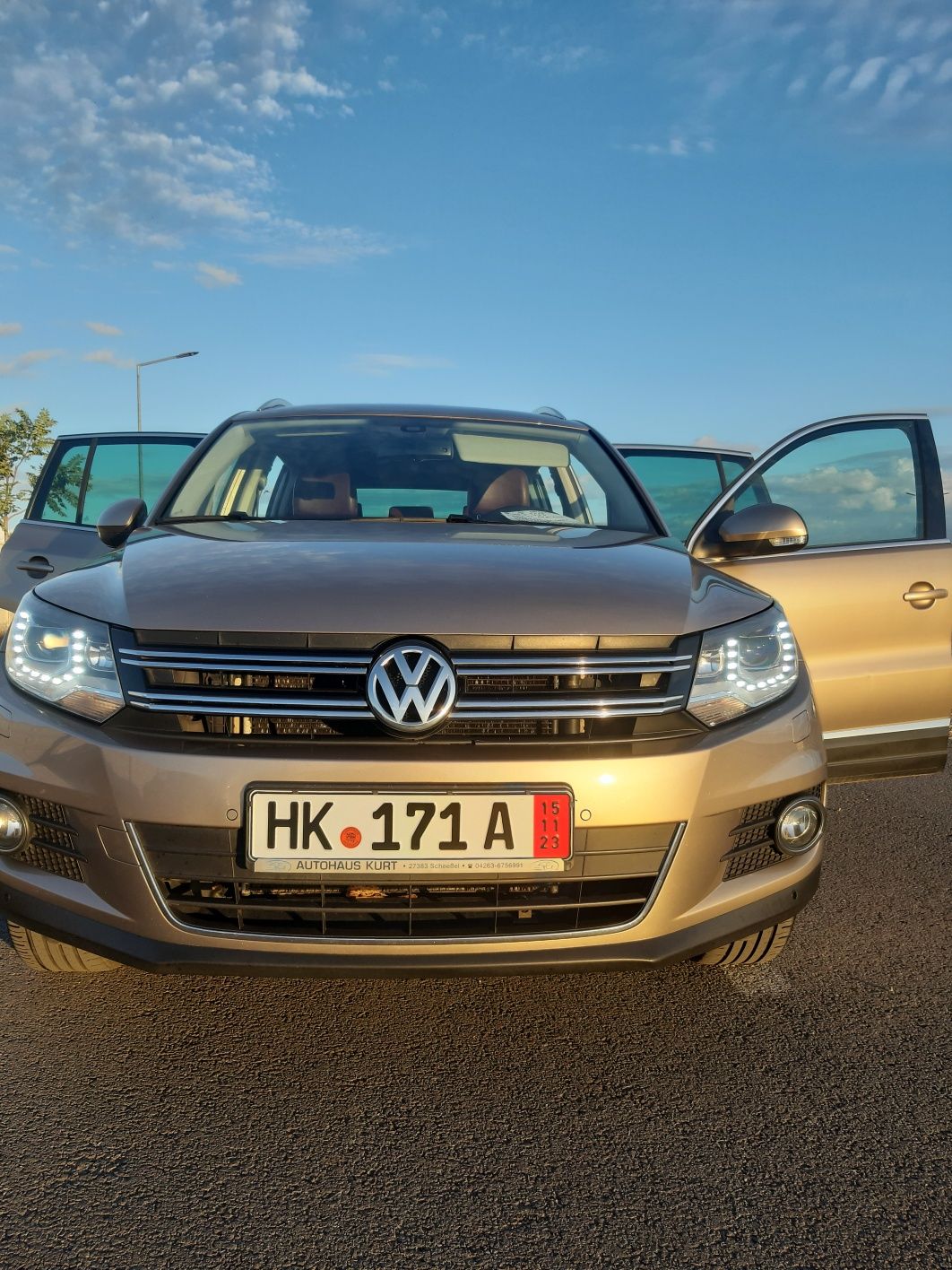 Vând s-au Schimb Tiguan 4x4 2L diesel