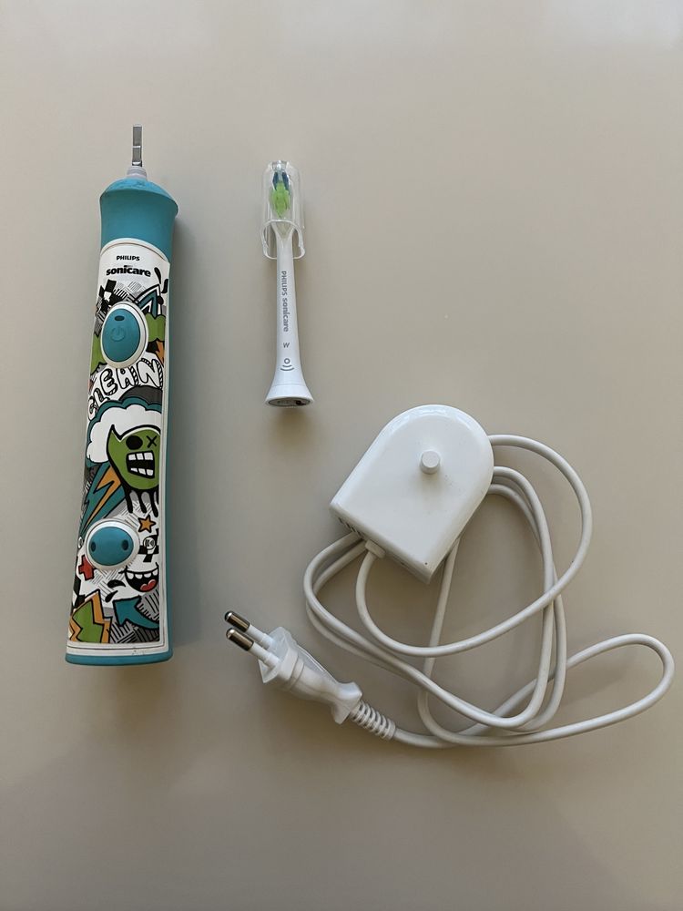Электрическая зубная щетка Philips оригинал