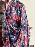 Material superb, aspect satinat