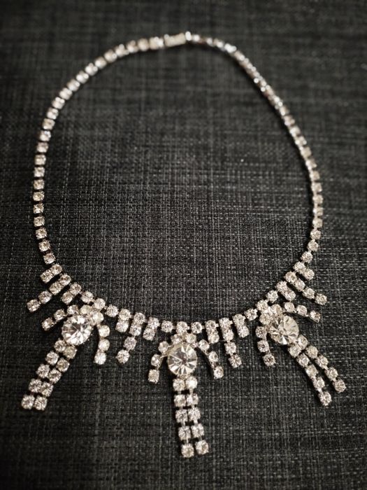 Уникално колие за официални случаи, бал, фотосесии