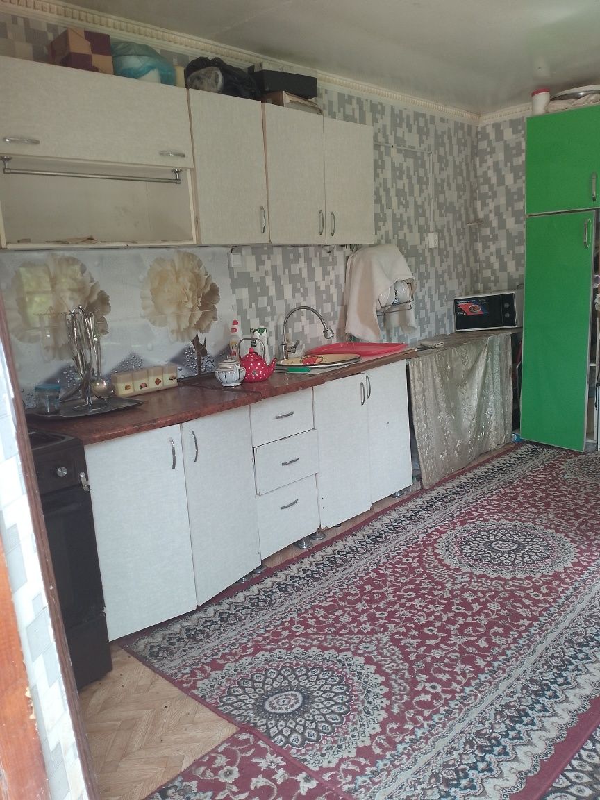 Срочно ховли сотилади