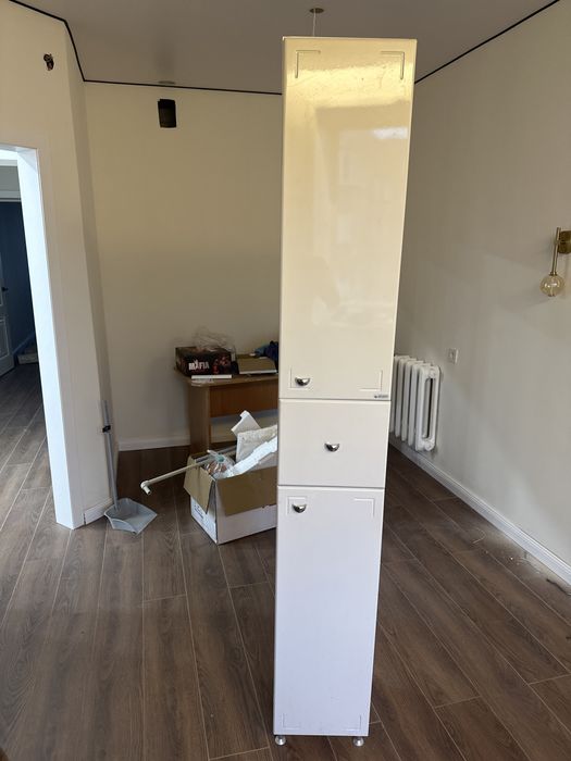 Шкаф в ванну даром