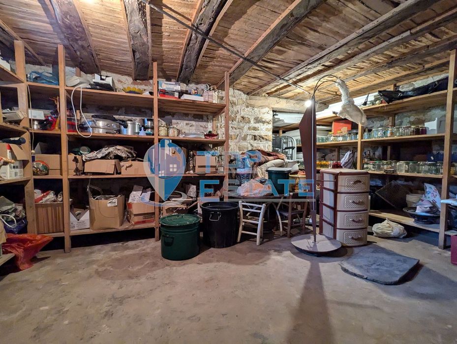 Продава се Къща в Полски Тръмбеш - 140 кв.м за 292 €/кв.м - Снимка #9