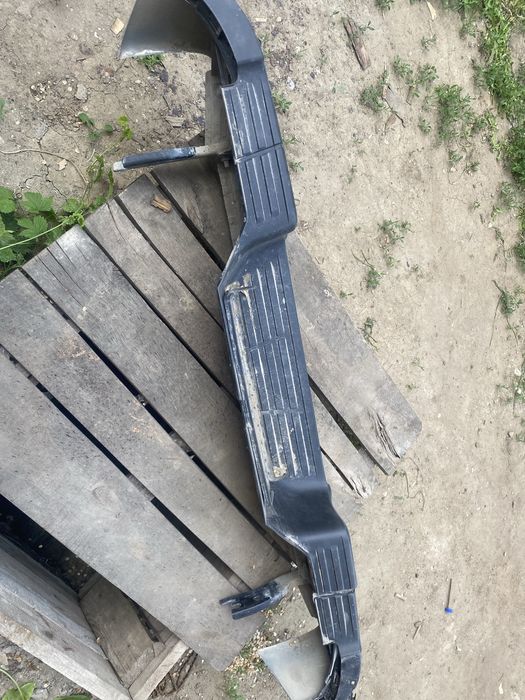 Бампер Hailuks 2016