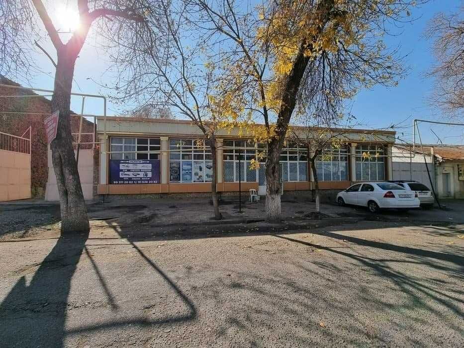 Продаётся 2 800 м². производственный цех с магазином.