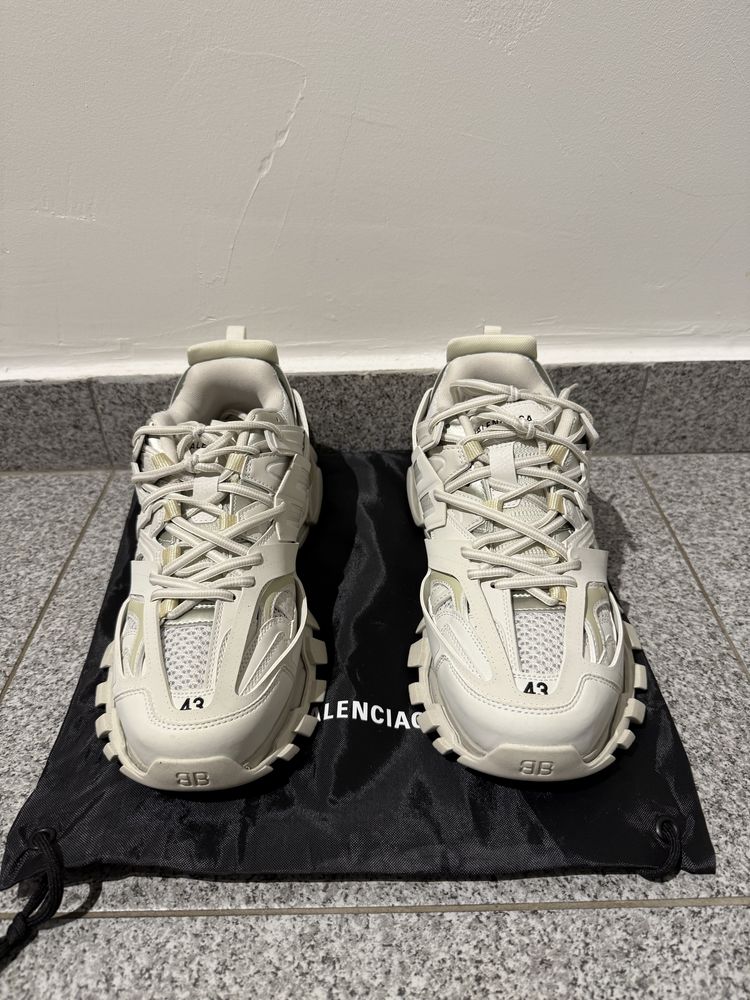 Balenciaga Track Sneakers (pe stoc marimea 43)