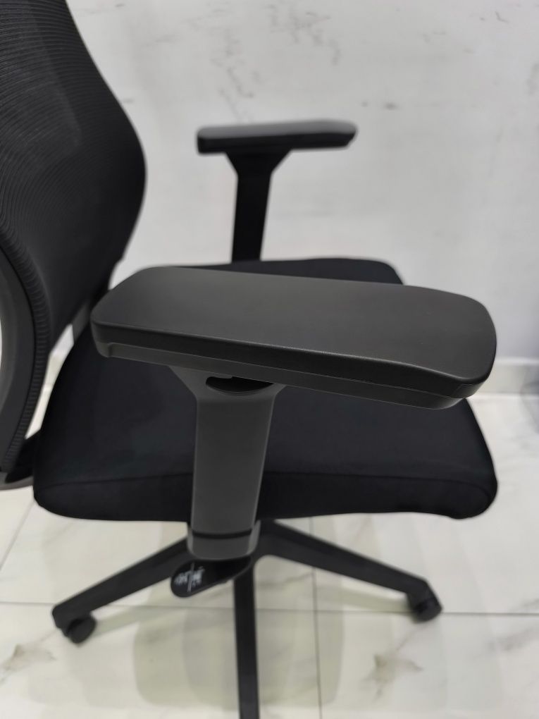 Кресло Burton black СКИДКА