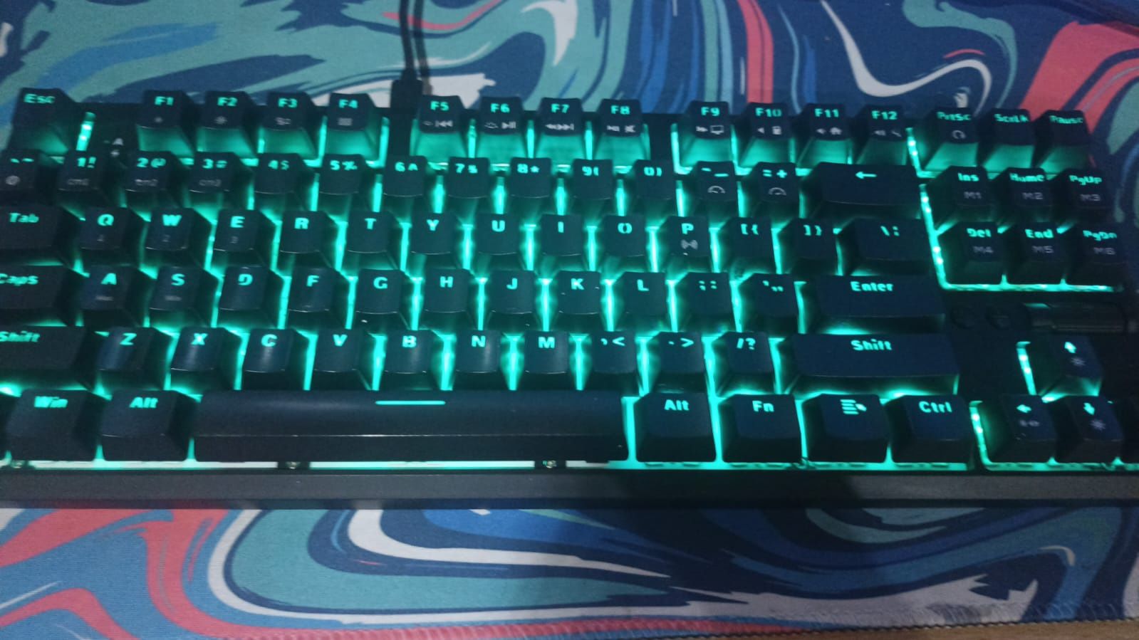 Продается игровая клавиатура ajazz k870t  б.у