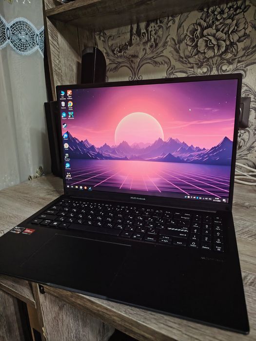 Продаётся ноутбук