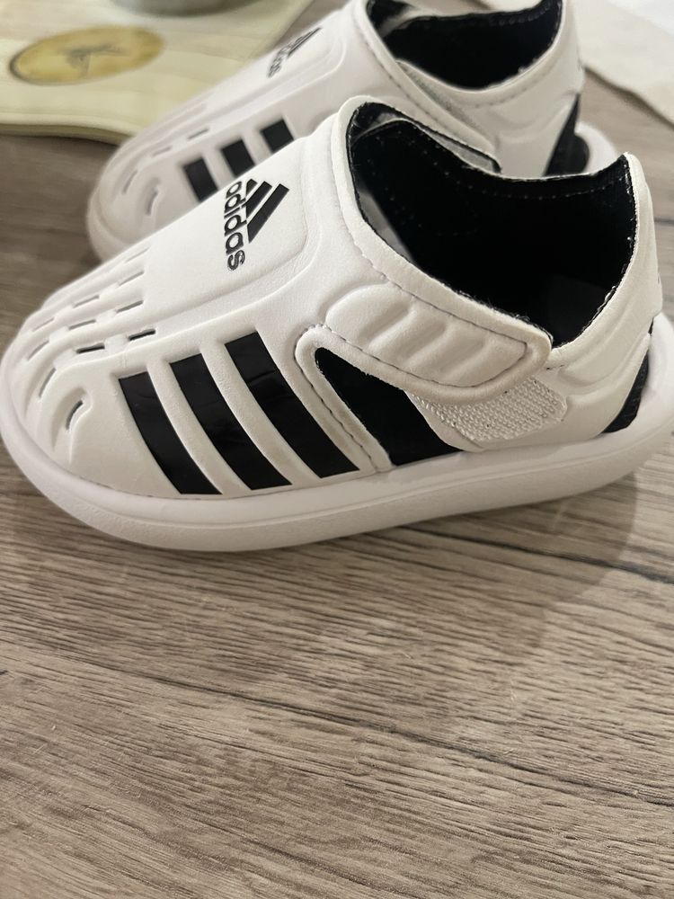 Sandale adidas marime 21