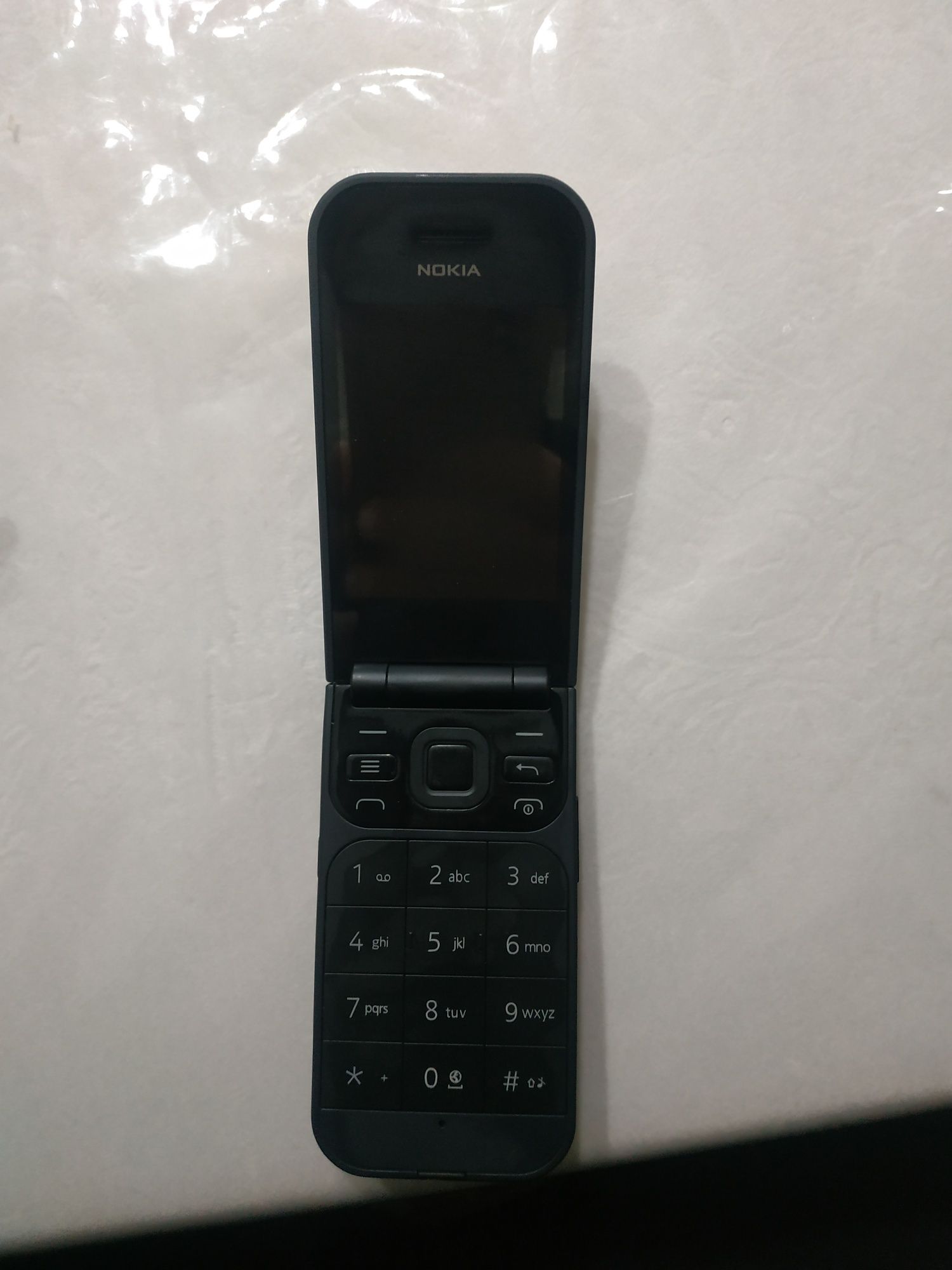 Nokia.2720 Flip yengi