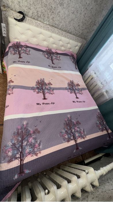 Спальный кровать