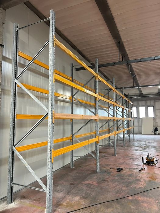Rafturi metalice depozitare marfa 44