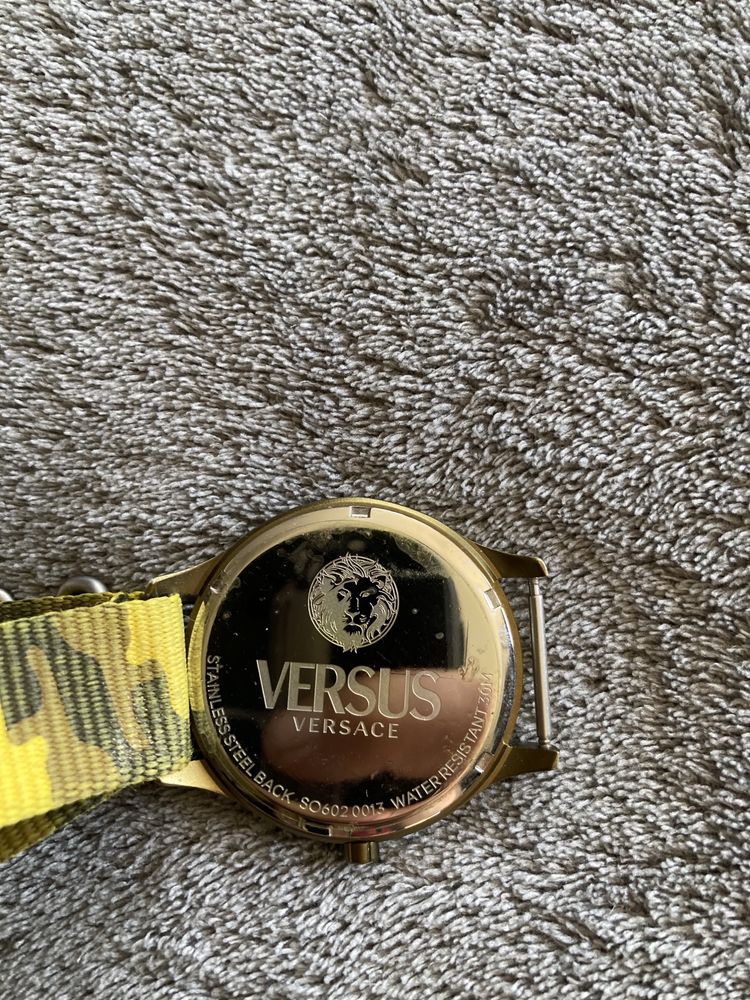 Часовник Versus Versace