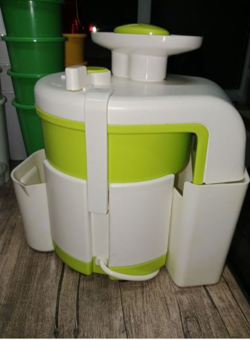 Продается Соковыжималка