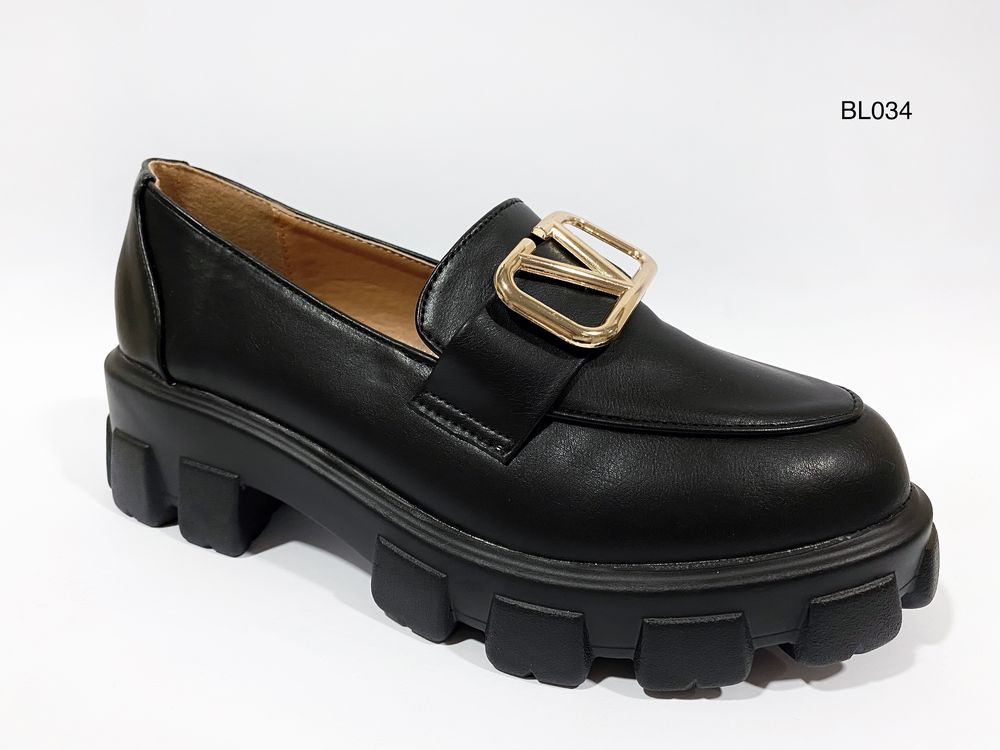 Дамски черни кожени обувки на платформа-034