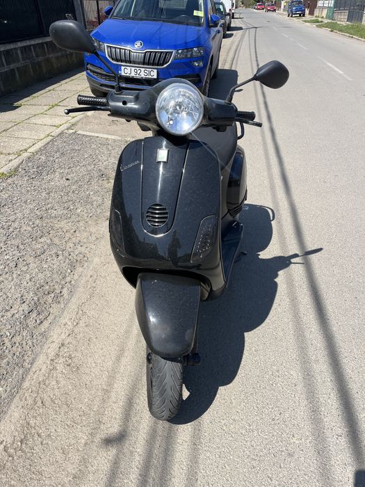 Vand sa schimb Scuter Vespa