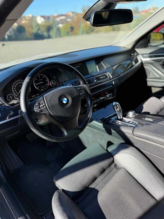 BMW Seria 5 F10 525d