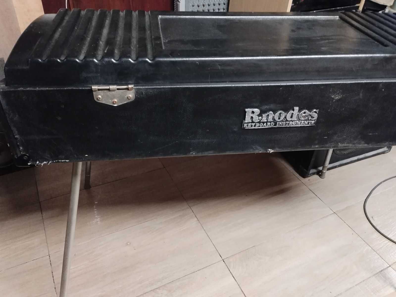 Продавам пиано FENDER RHODES MARK II 73 клавиша