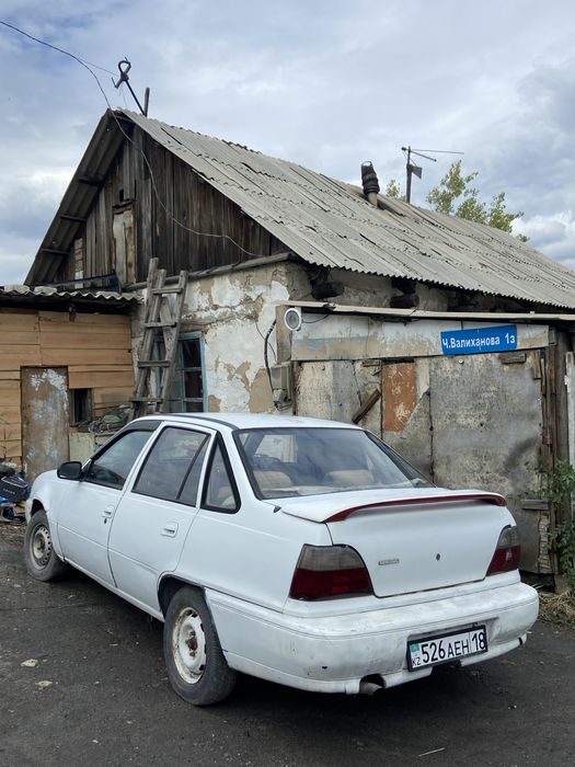 Продам Нексию 1 целиком или по запчастям