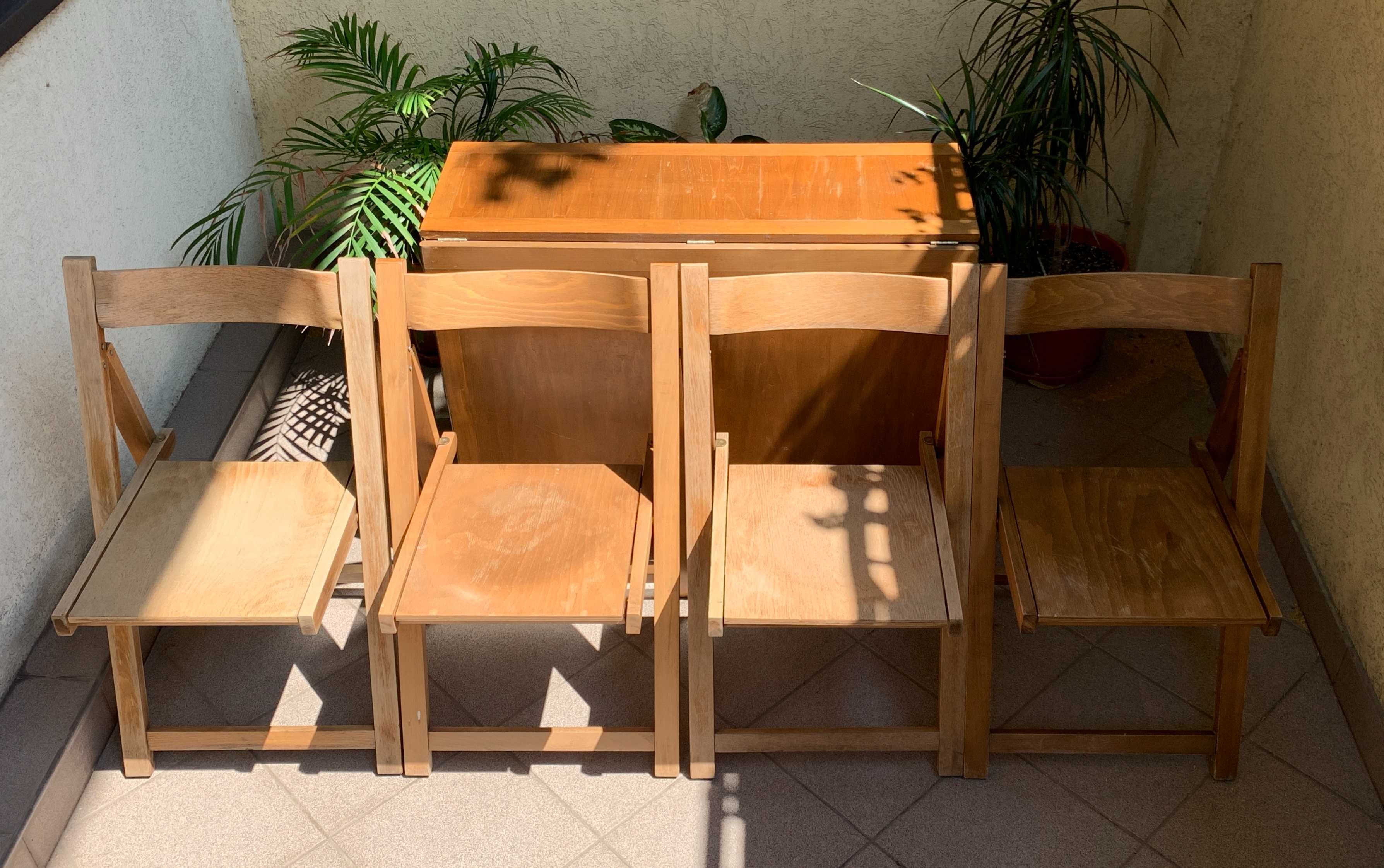 Masă rabatabilă cu 4 scaune - mobilier flexibil din lemn