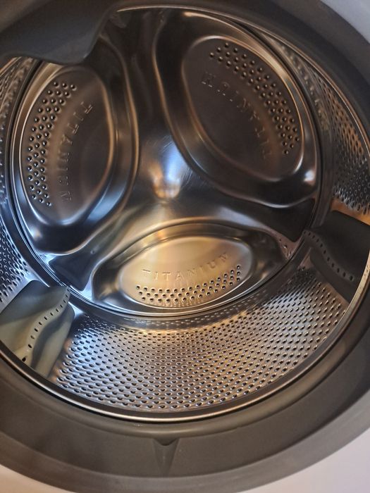 Пералня за вграждане Whirlpool