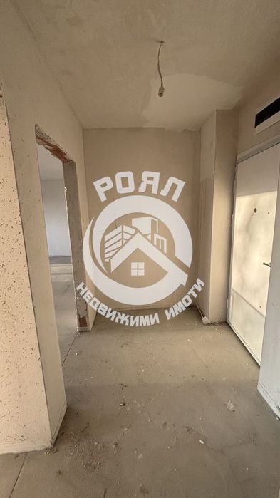 Продава се Тристаен апартамент в Пловдив, Христо Смирненски - 114 кв.м за 1464 €/кв.м - Снимка #2