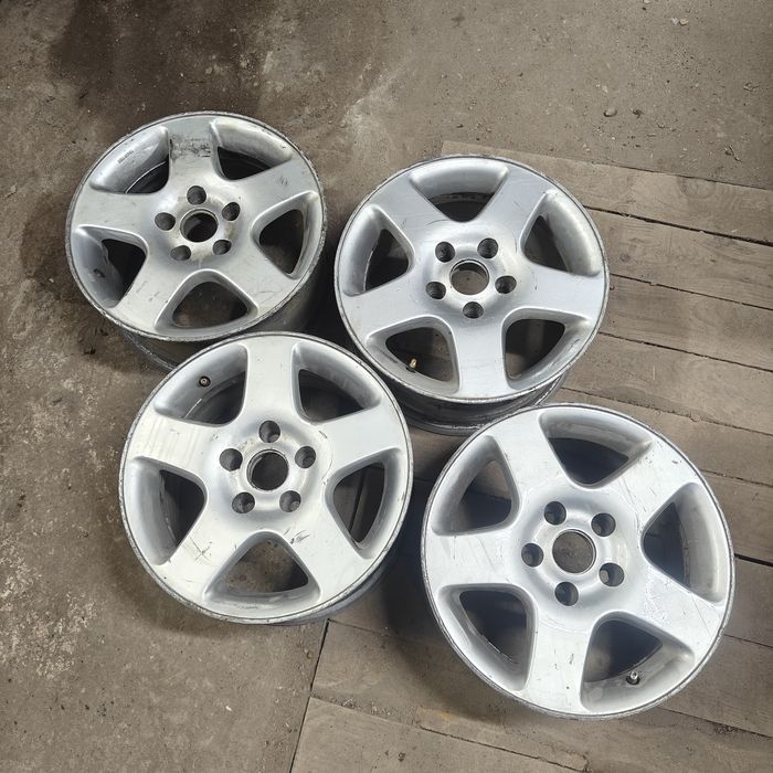 R15 PCD 5*112 Комплект легкосплавных дисков