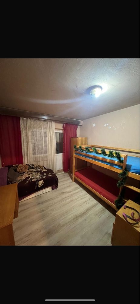 Apartament 3 camere de vanzare-spatios si bine compartimentat